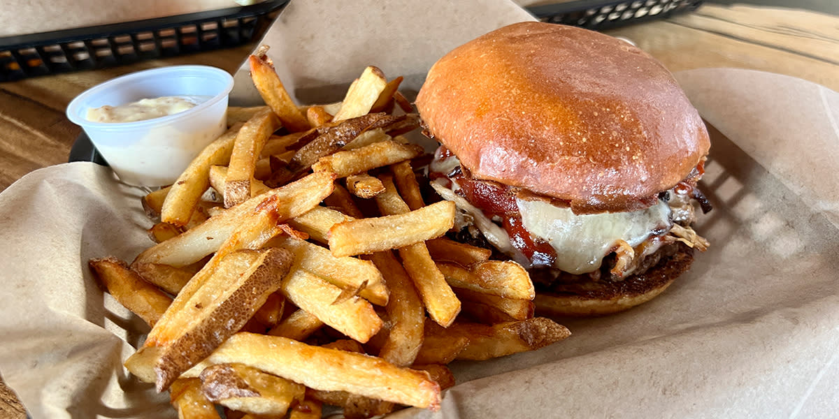 Everett's signature dishes Pulled Pork SandwichThai Peanut WingsBacon Burger